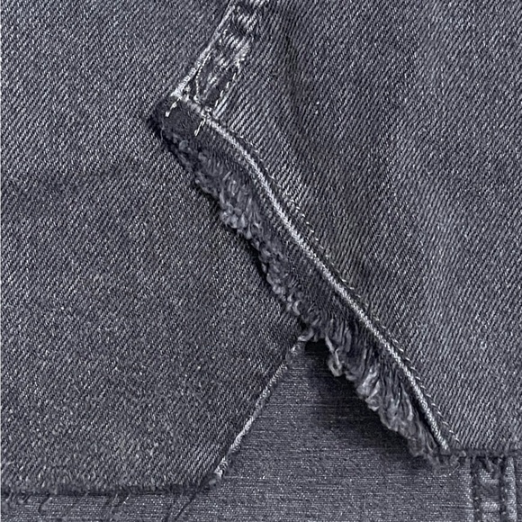 We The Free Black Denim Mini Skirt with Raw Hem 0B920063 NWT Size 27 - Picture 7 of 10